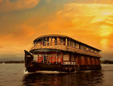 Best Tourist House Boat Services in Kerala